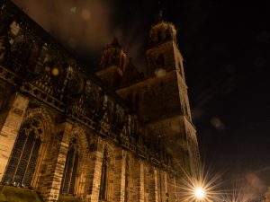 Magdeburger Dom bei Nacht